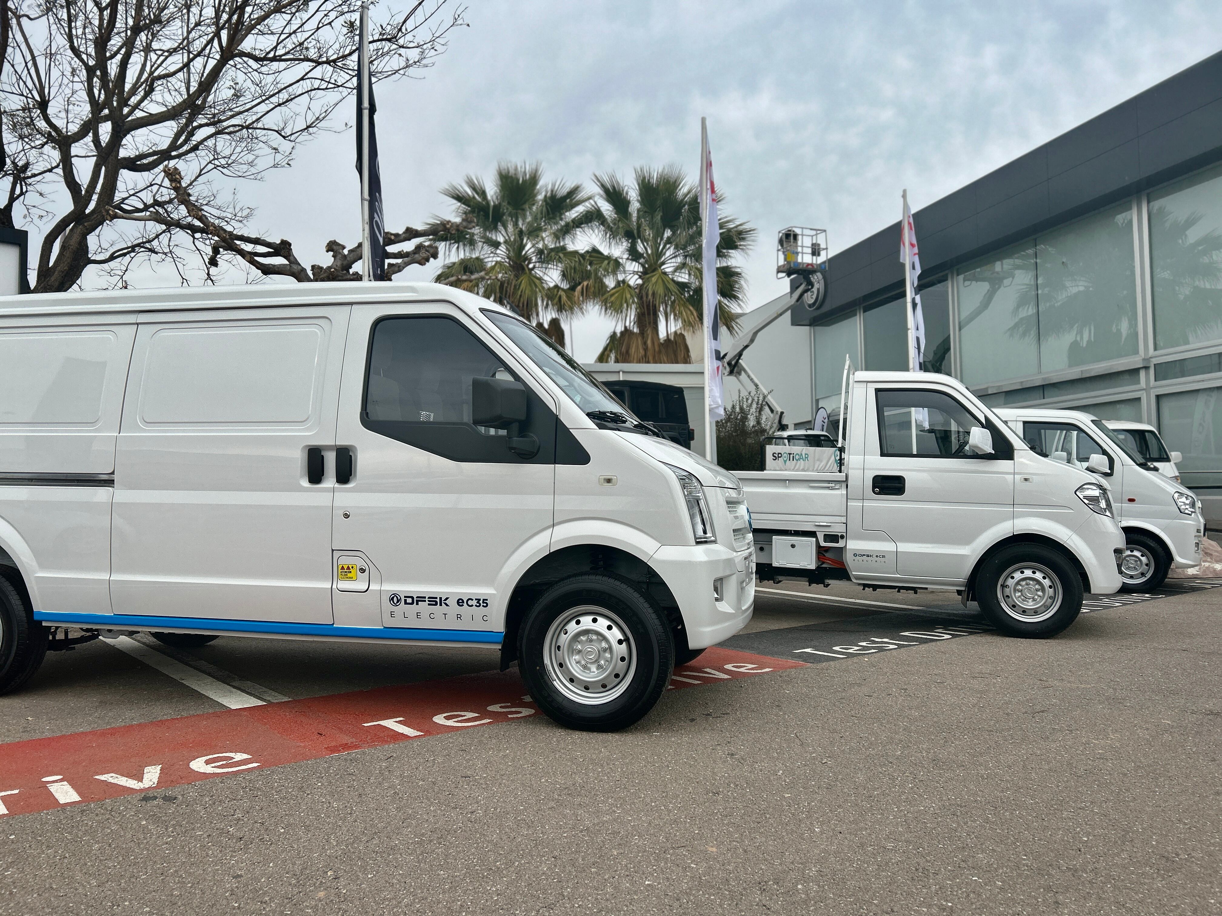 Comauto Sport comienza la distribución de los vehículos comerciales DFSK