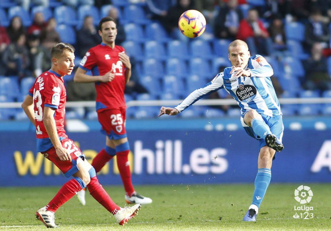 Un instante del Deportivo-Numancia dipsutado en Riazor.