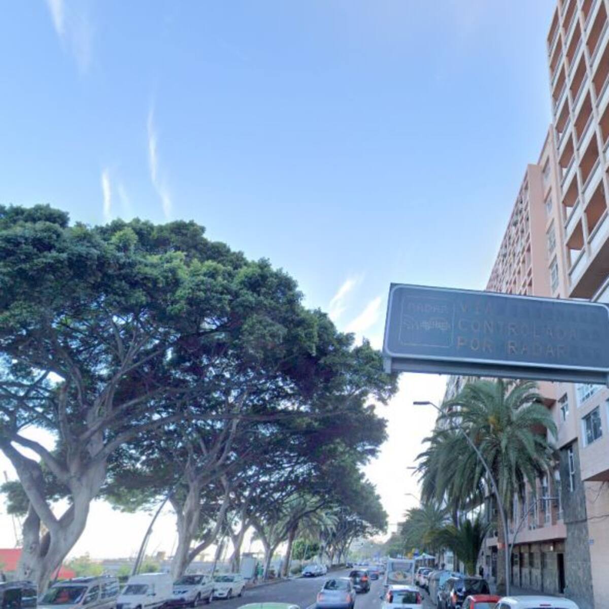 El Cabildo reconoce que los paneles informativos de las carreteras están "muertos de risa"