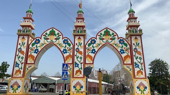 Portada de la Feria Real