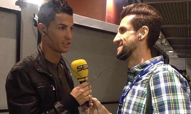 Cristiano charla con Mario Torrejón