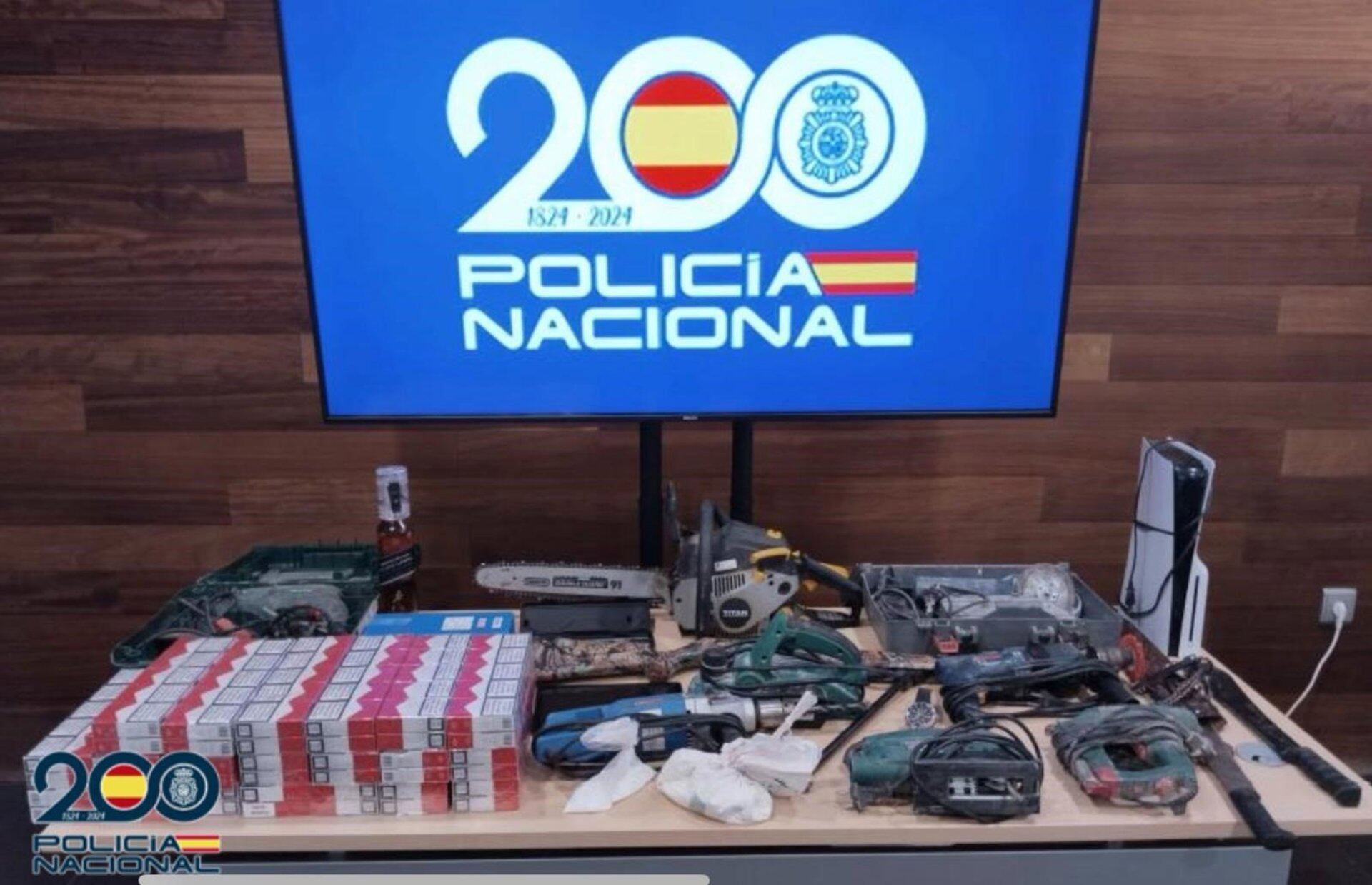 Dos detenidos en Medina del Campo por robar en una vivienda y receptación de los bienes sustraídos | Policía Nacional