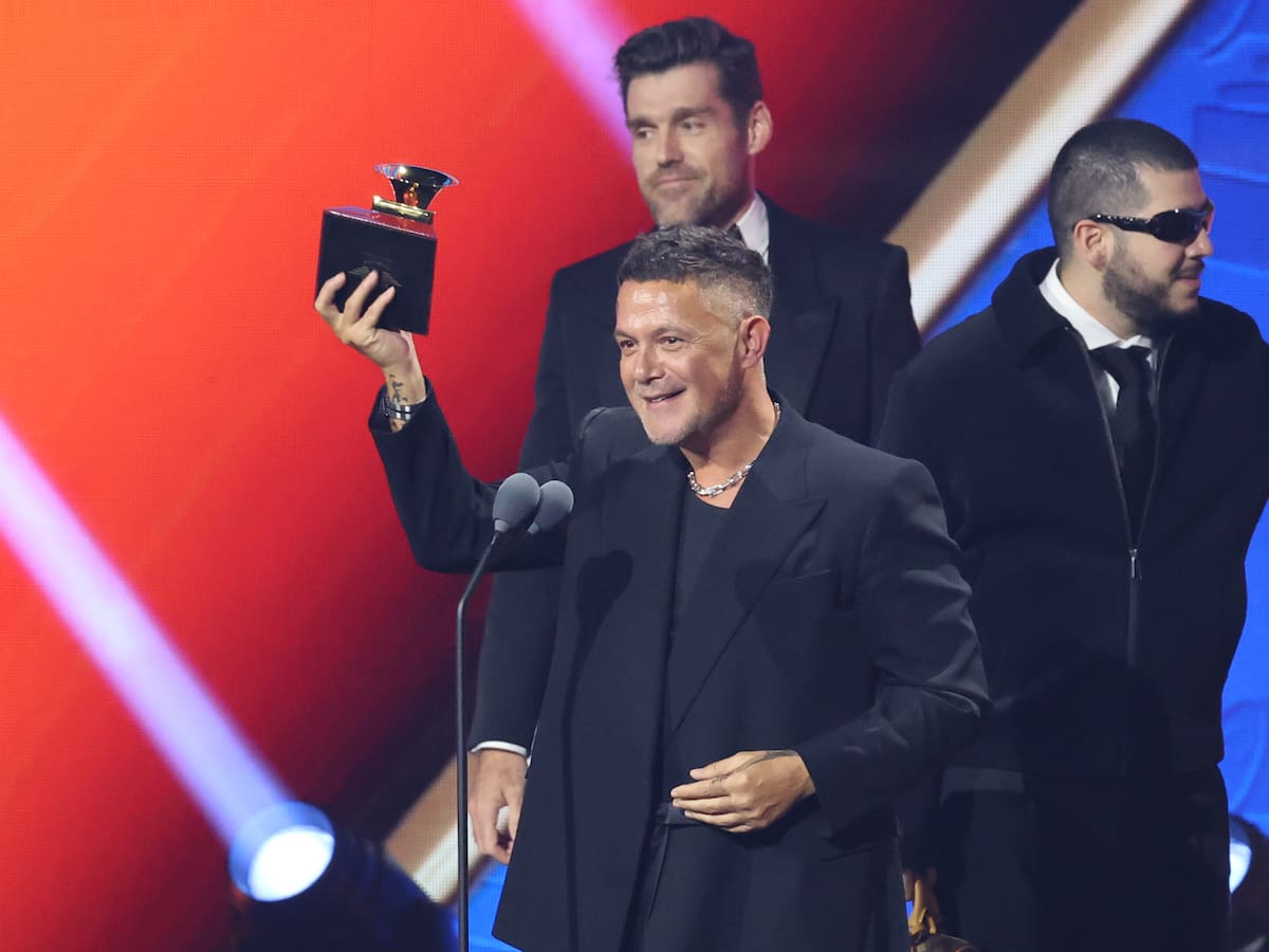 Alejandro Sanz rompe su silencio tras no conseguir el Grammy: "El corazón lleno con lo que pasó"