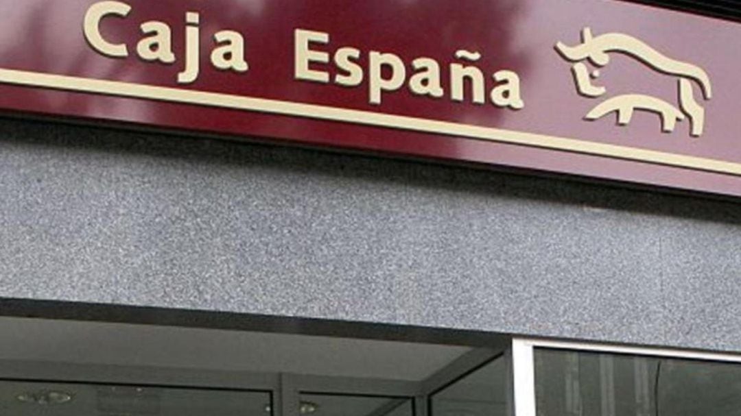 Antigua oficina de Caja España