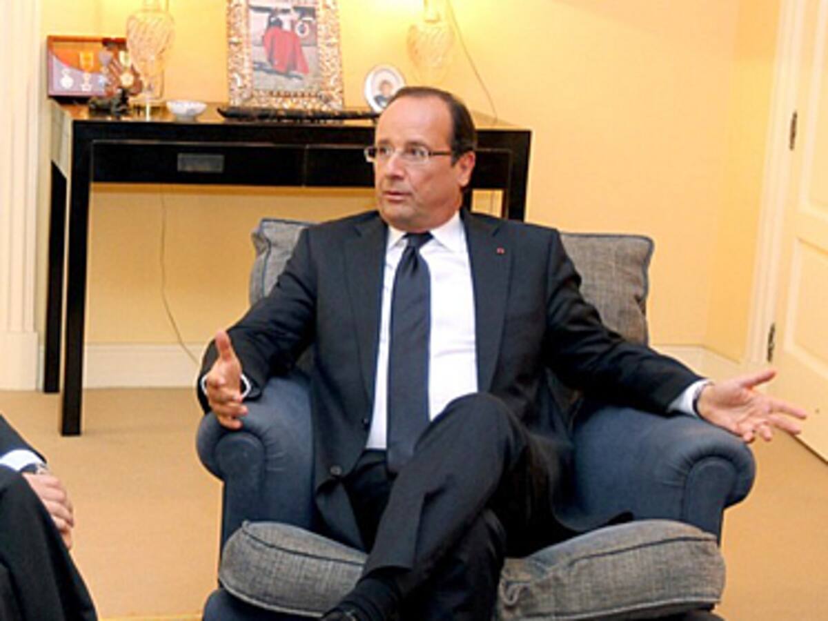 Hollande y Rubalcaba urgen a la UE a implantar políticas de crecimiento