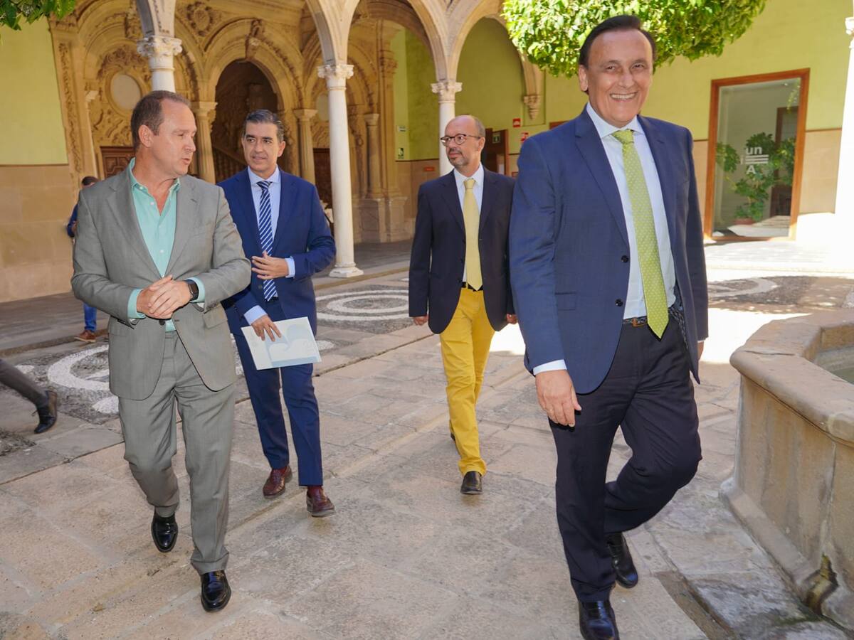 Villamandos, sobre la UNIA: Cada año pone de manifiesto su gran excelencia y calidad"