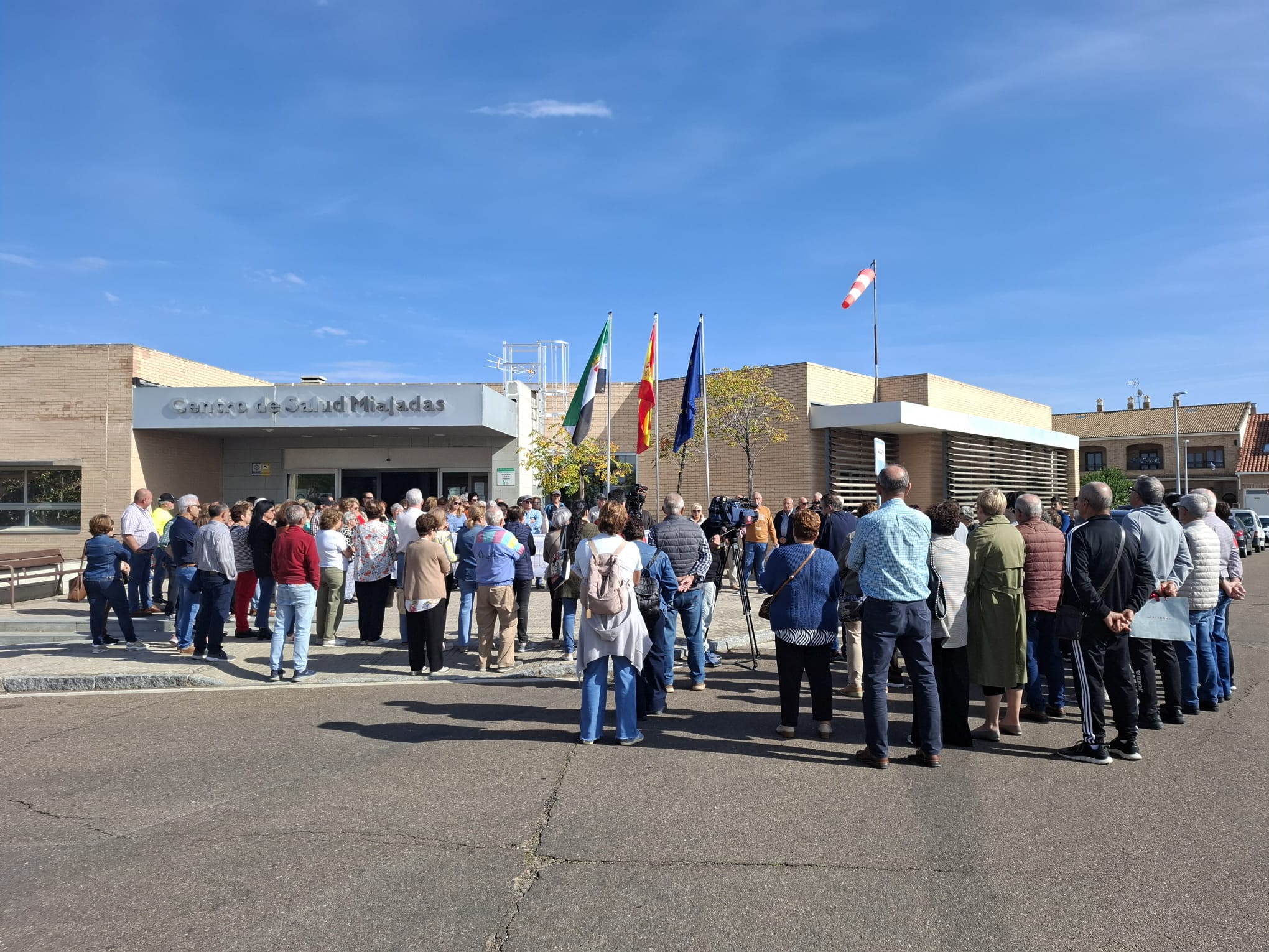Vecinos de la Zona de Salud de Miajadas se movilizan ante el aumento de las listas de espera