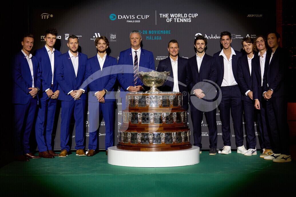 Dos equipos de la Copa Davis que comienza este martes en Málaga
