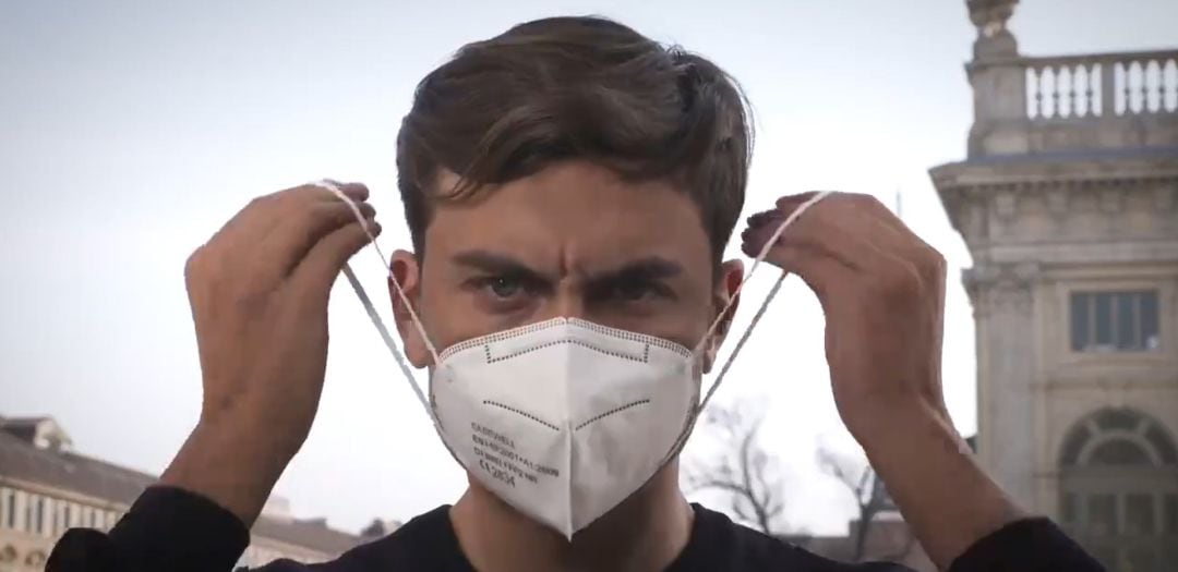 Paulo Dybala, durante su mensaje de cara a promover el uso de la mascarilla