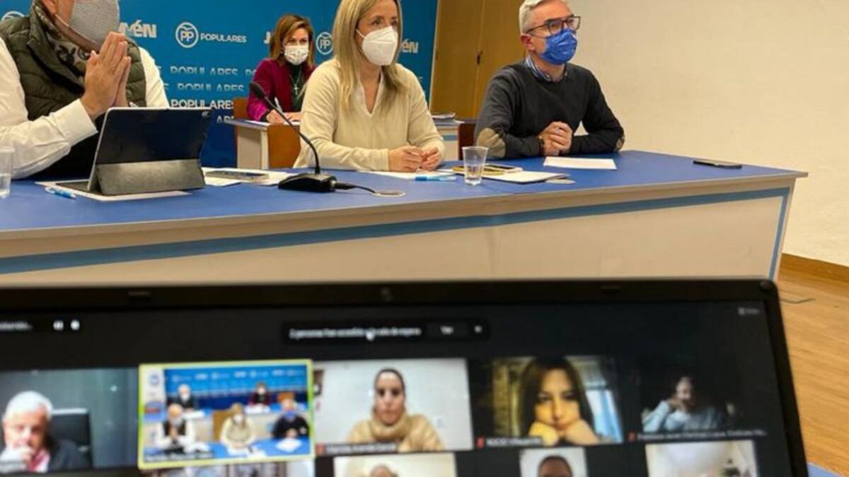El PP de Jaén achaca los problemas en la Sanidad a la "herencia recibida del PSOE"