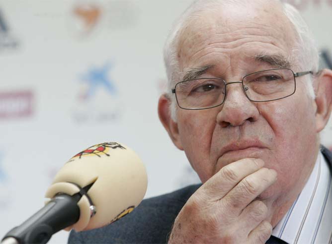 Luis Aragonés, durante la rueda de prensa