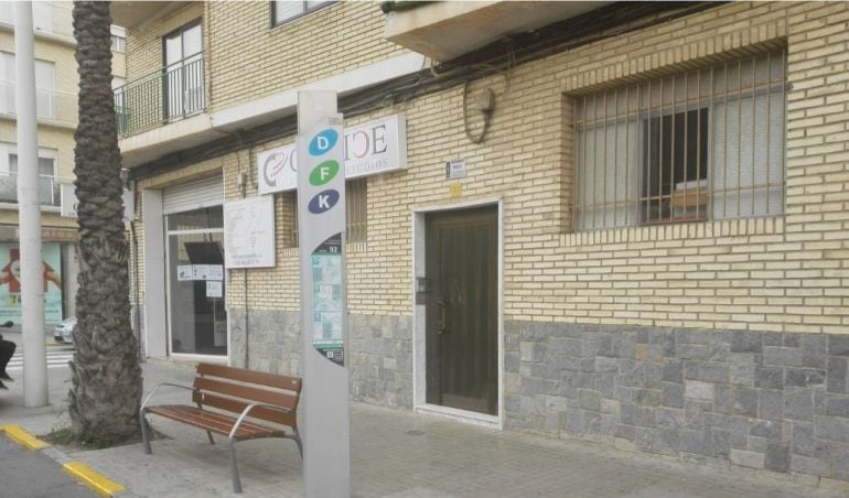 Ilicitanos por Elche pide marquesinas en todas las paradas