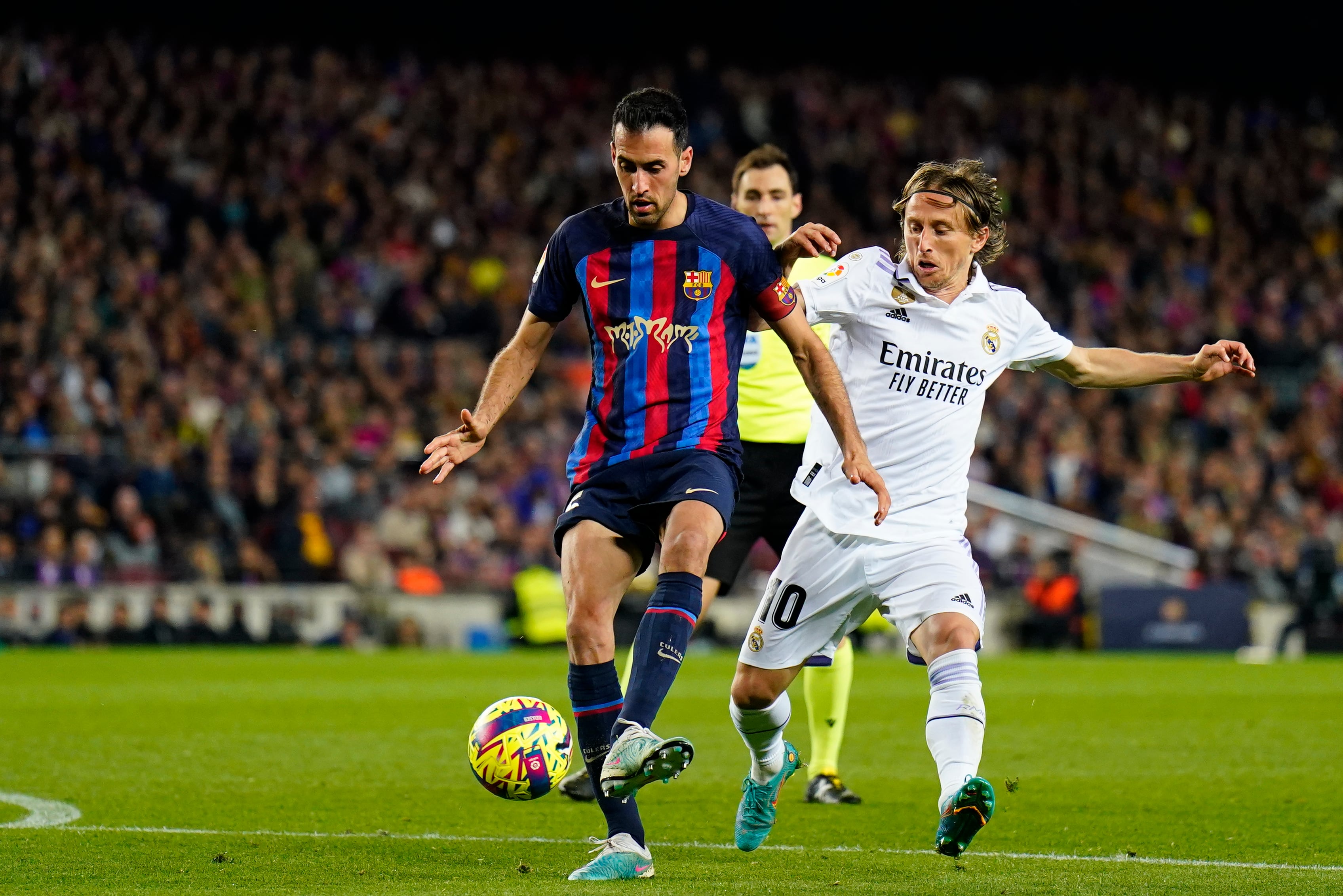 FC Barcelona y Real Madrid juegan el partido de vuelta de semifinales de la Copa del Rey en el Spotify Camp Nou.