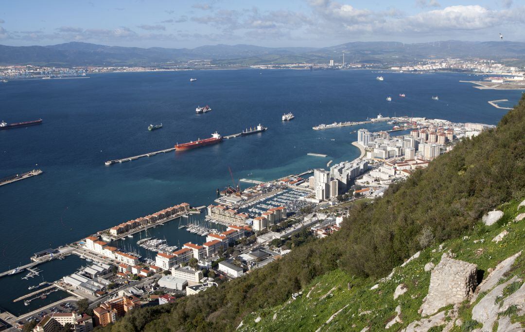 Una vista de la Bahía de Algeciras desde el Peñón de Gibraltar.