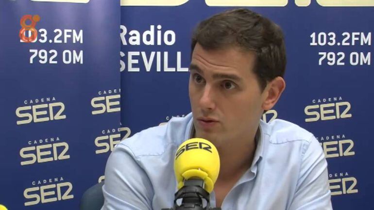 Albert Rivera en una entrevista en la Cadena SER