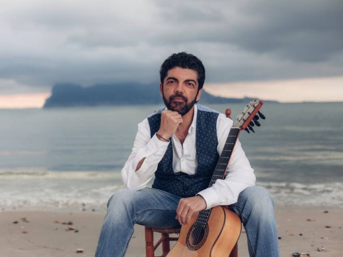 El guitarrista José Carlos Gómez dice sentirse despreciado y señala directamente al alcalde de Algeciras