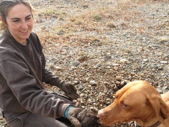 Raquel Martínez, truficultora y profesora en Vera de Moncayo