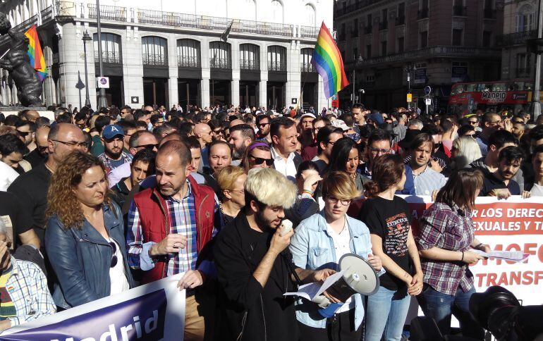 Lectura de la condena a las agresiones homófobas