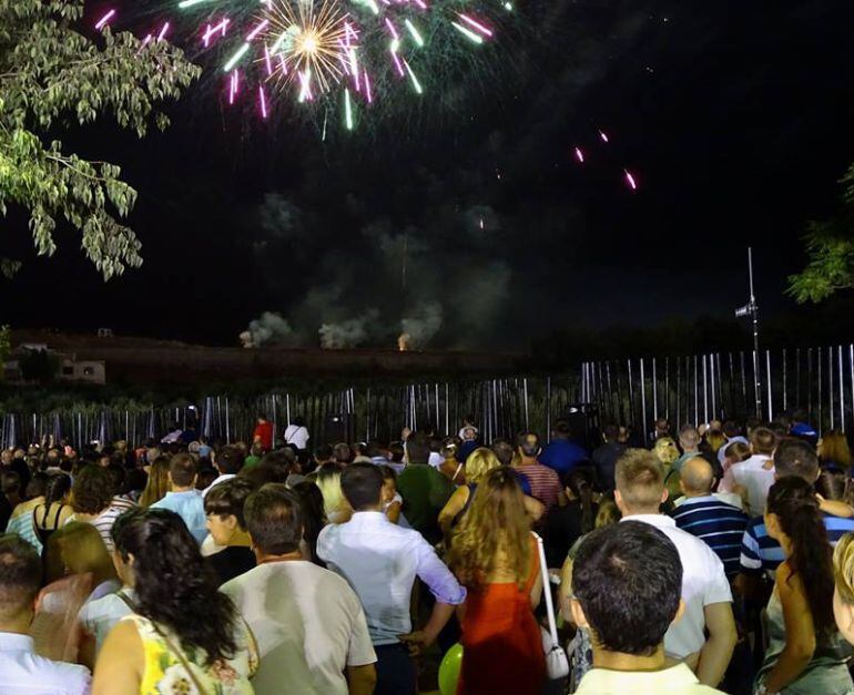 Momento del espectáculo piromusical fin de Feria.