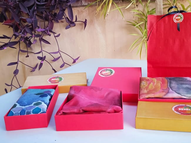 Encarga tu regalo personalizado llamando al 965 47 12 06.