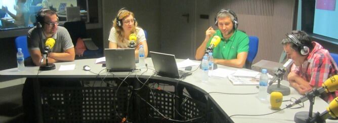 Andrés Gil, Nuria Platón y Javier Casal con Frank Blanco en nuestro análisis sobre la entrevista con Ana Botella.