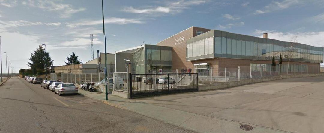 Más de 340 personas trabajan en la empresa Atento, ubicada en Trobajo del Camino