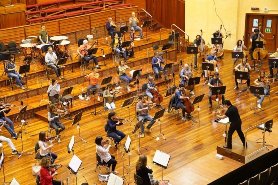 La orquesta, durante un ensayo reciente