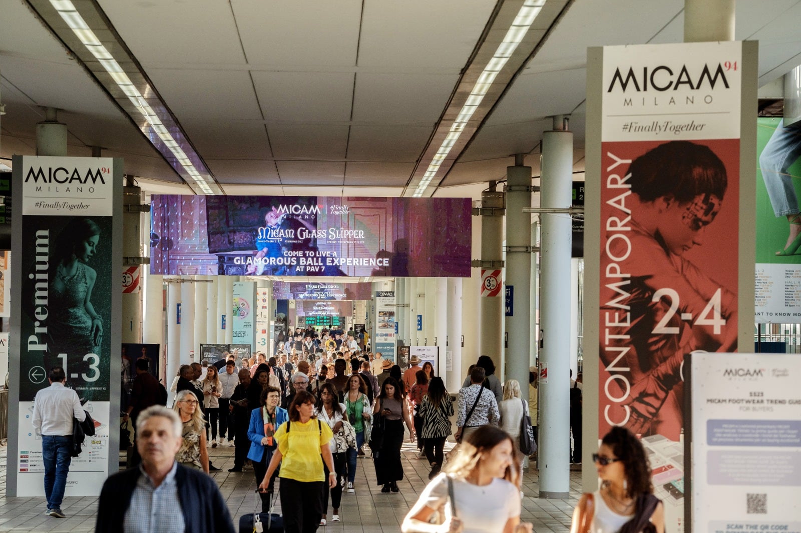 Interior del recinto de la Feria Internacional del Calzado de Mián (MICAM)