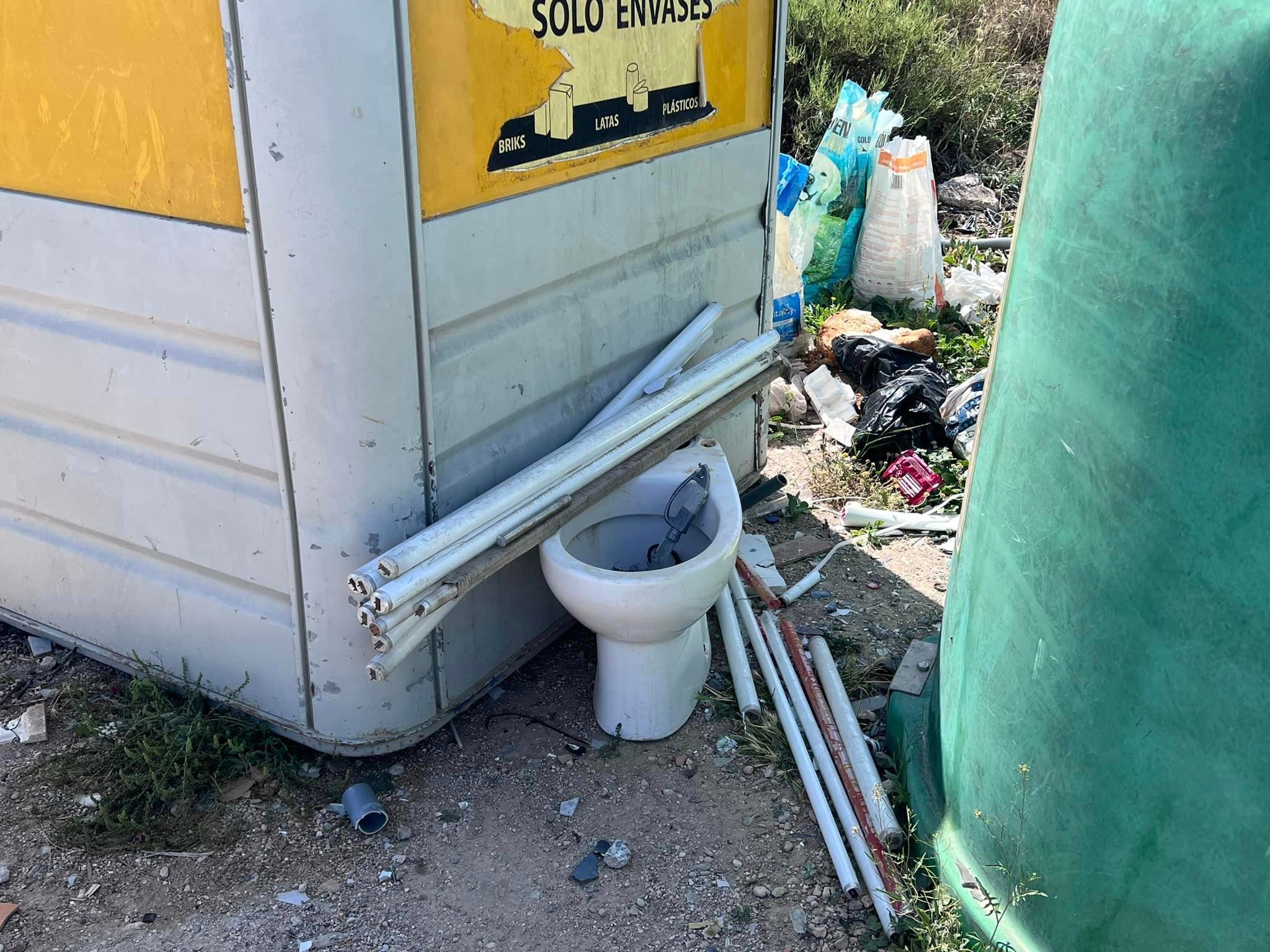 Vertidos incontrolados en el término de Villena