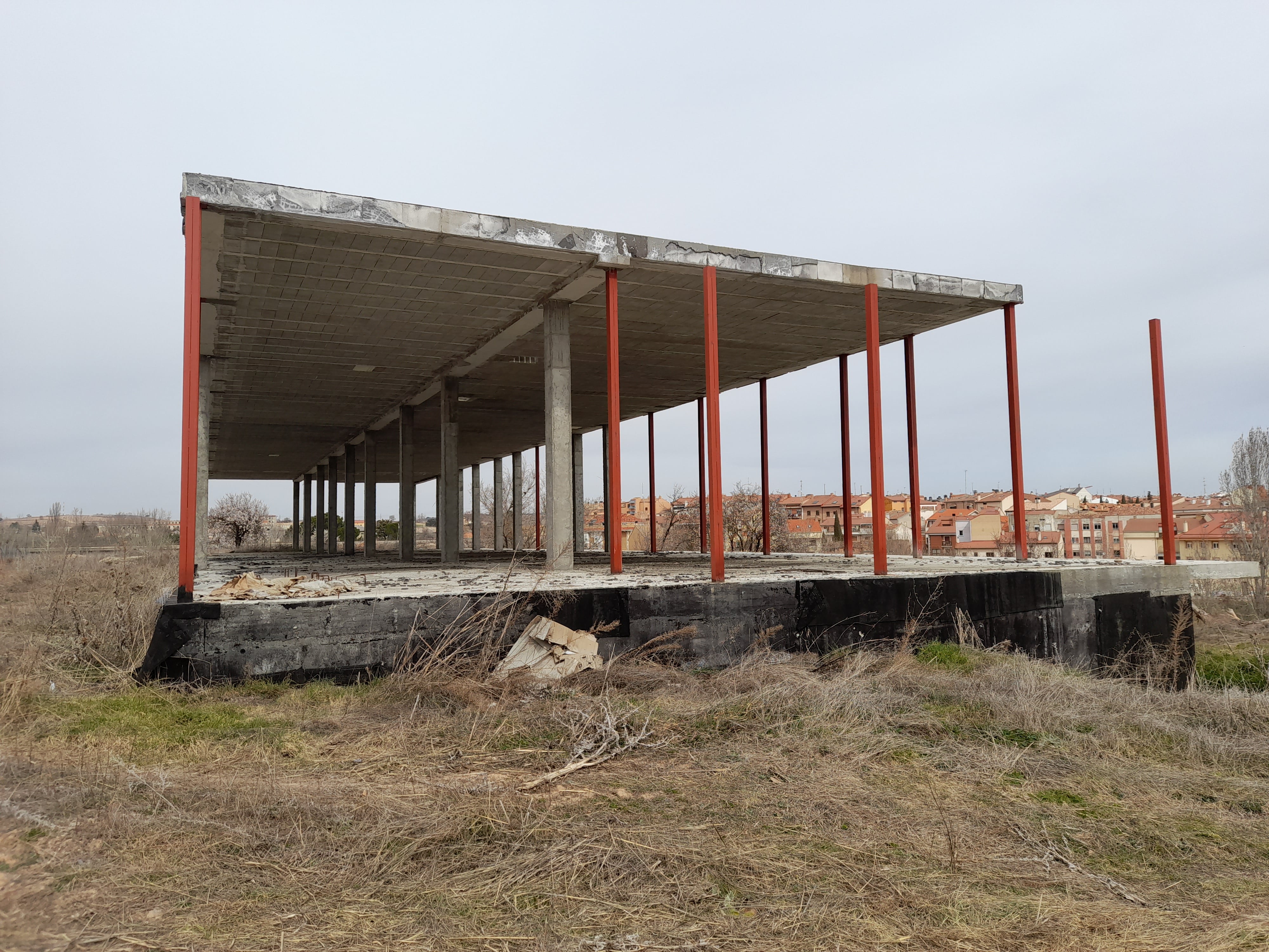 Obras inacabadas de la futura Comisaría de la Policía Local de Aranda