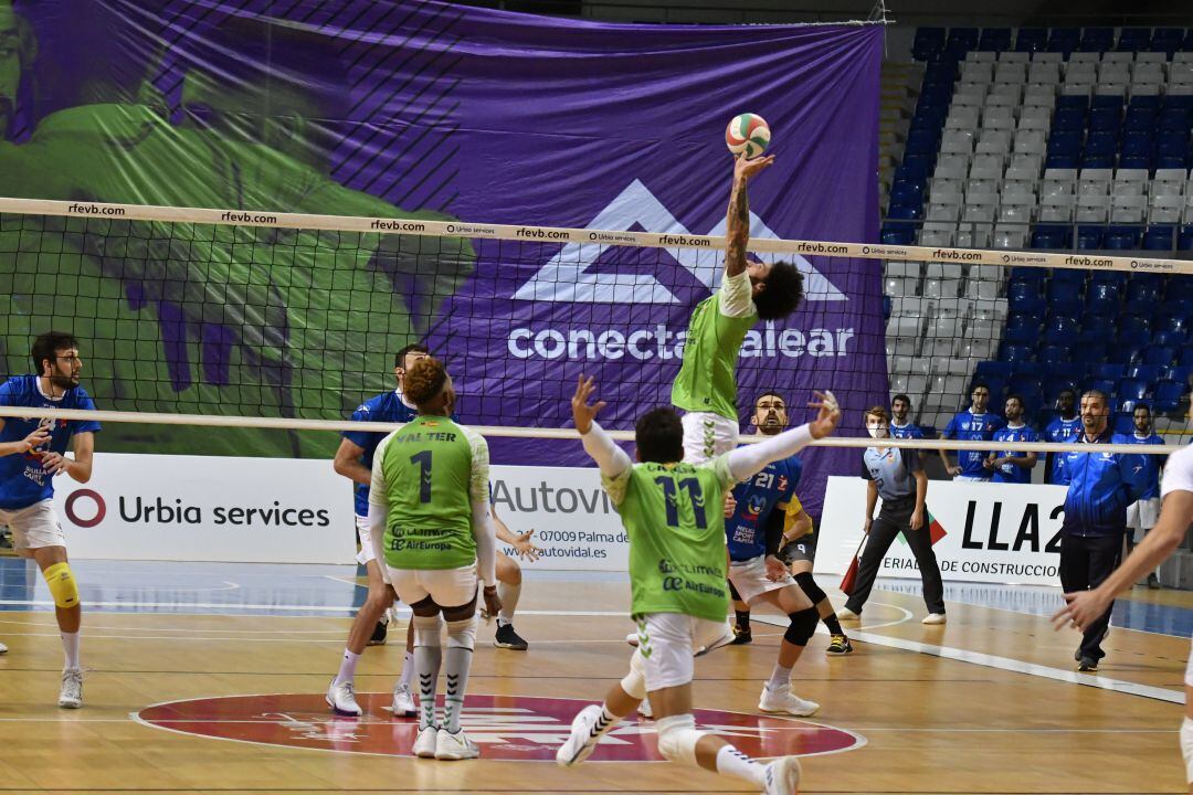 Encuentro Urbia Voley Palma-Melilla.