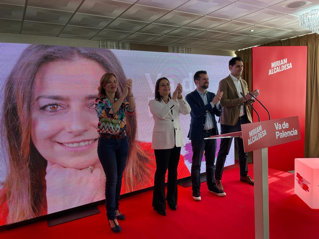 Pilar Alegría en el acto de presentación de la candidatura de Miriam Andrés al Ayuntamiento de Palencia