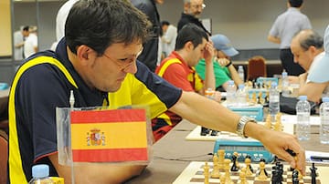El ajedrez también es para ciegos: Benidorm vuelve a reunir a los mejores jugadores