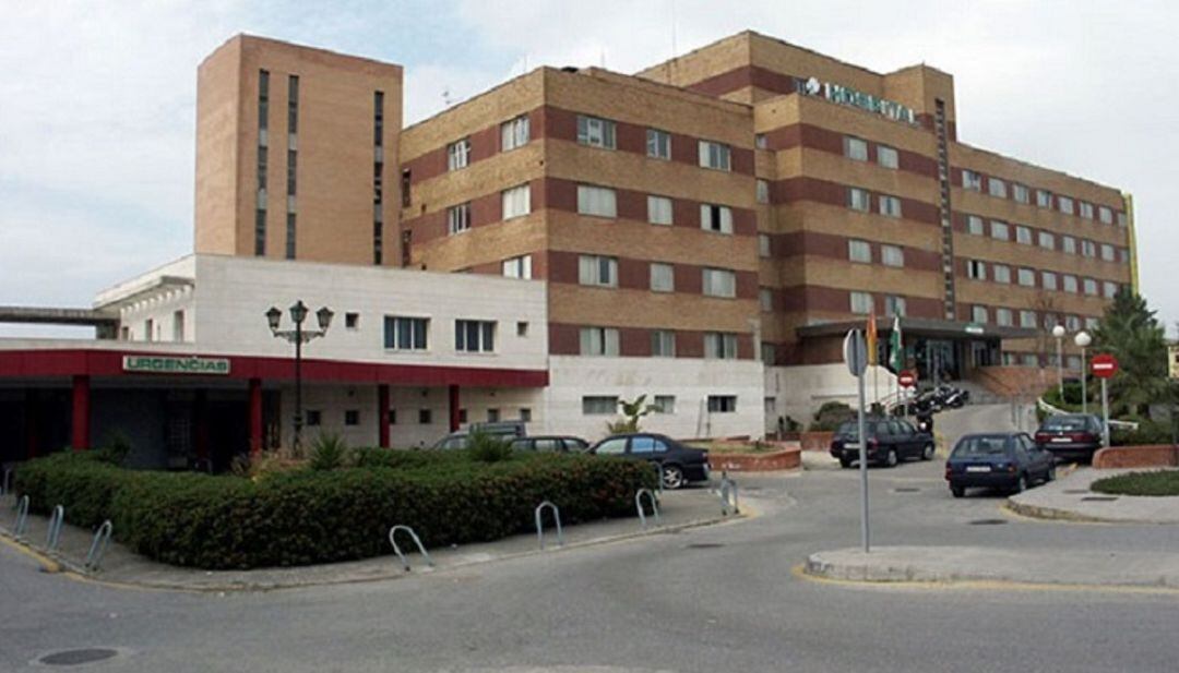 Edificio del antiguo Hospital de La Línea donde se ubica la oficina del INSS