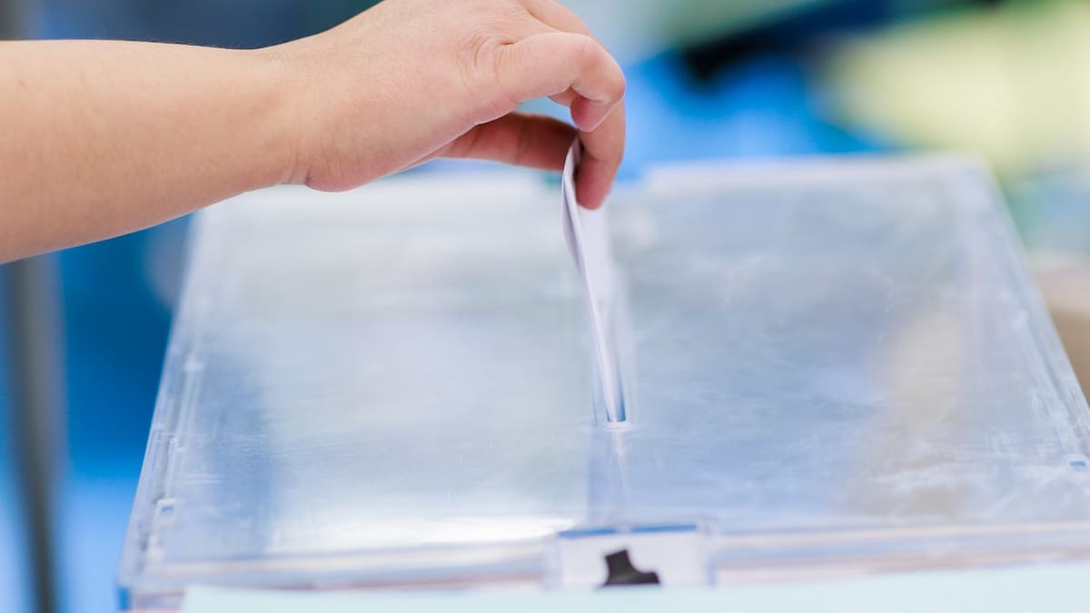 Los 600 trabajadores de LM en Ponferrada votan sobre el ERTE en medio de un ambiente de resignación y malestar