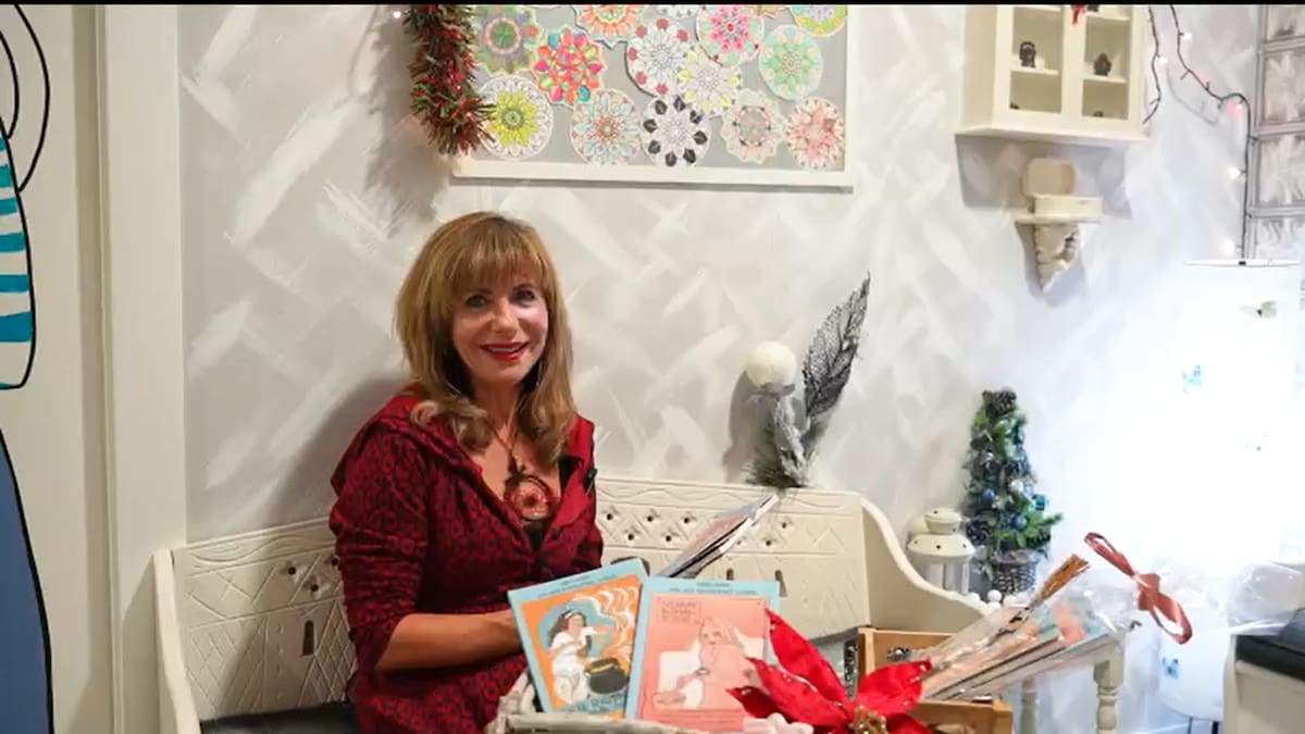 Ana Isabel Núñez Palacín da vida a ‘Palabra de bruja buena’, una colección que abraza la calma y la creatividad