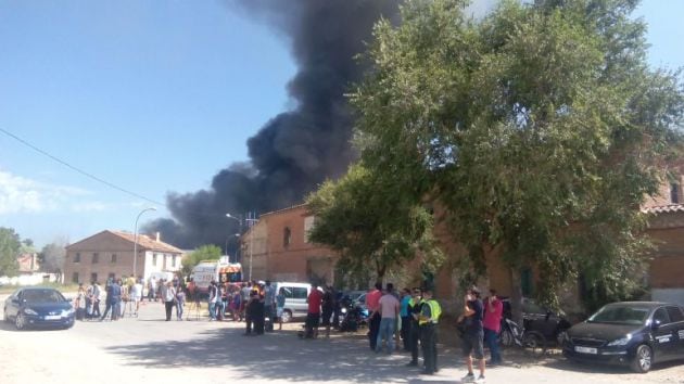 Incendio desde el poblado de Albolleque