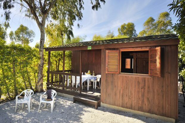 Este es uno de los bungalows que se pueden encontrar en el Camping Caravaning de La Manga