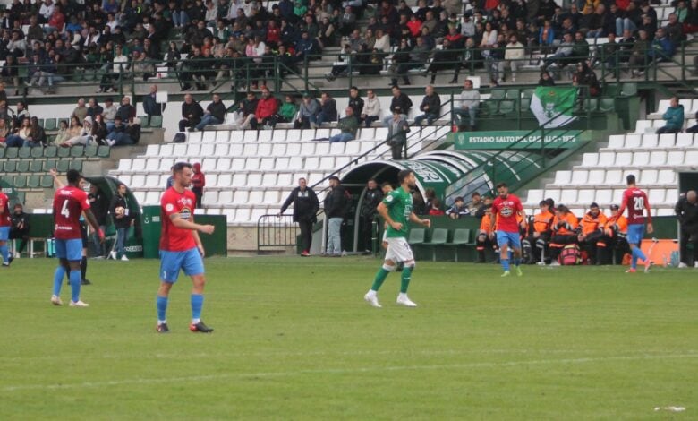 Imagen de la AD San Clemente en su partido contra el Club Deportivo Toledo