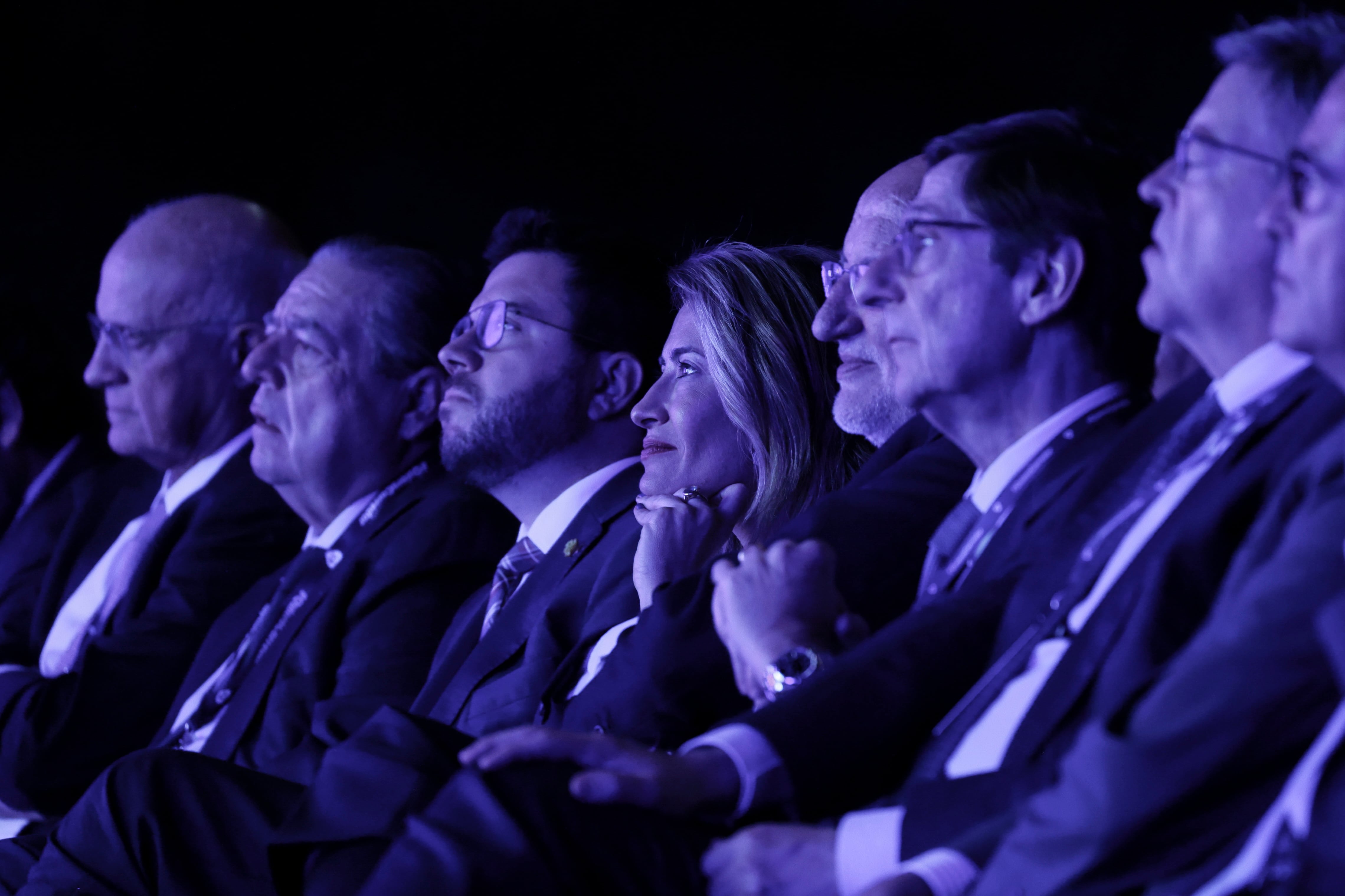 La ministra de Transportes, Movilidad y Agenda Urbana, Raquel Sánchez (c), durante su participación hoy en Barcelona en un acto empresarial para reclamar la finalización de las obras del Corredor Mediterráneo en el que participa y al que también asistieron los presidentes de Cataluña, la Comunidad Valenciana y Murcia, así como el presidente de la CEOE, Antonio Garamendi, y el de Mercadona, Juan Roig, entre otros.