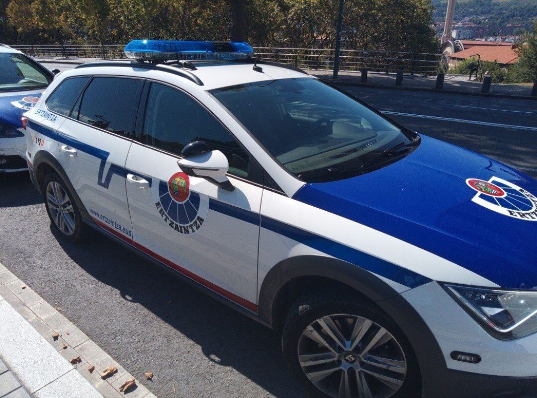 Coche de la Ertzaintza - Imagen de archivo