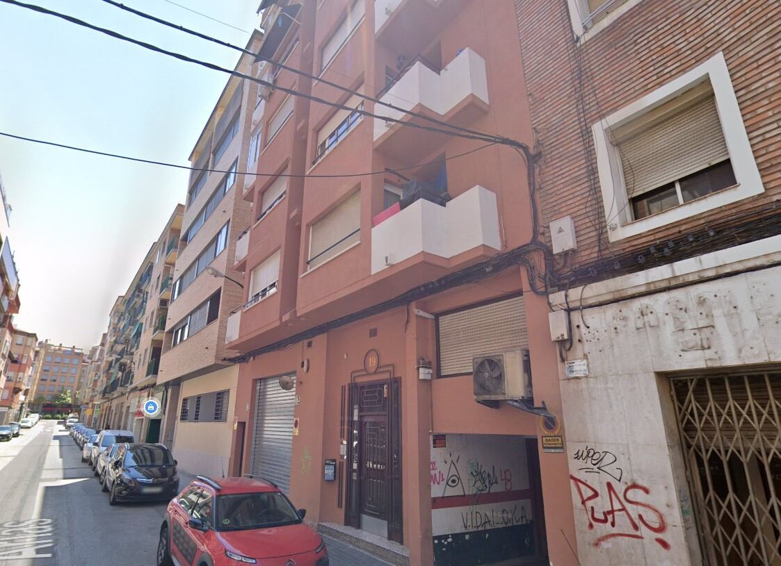Edificio en la calle Arias