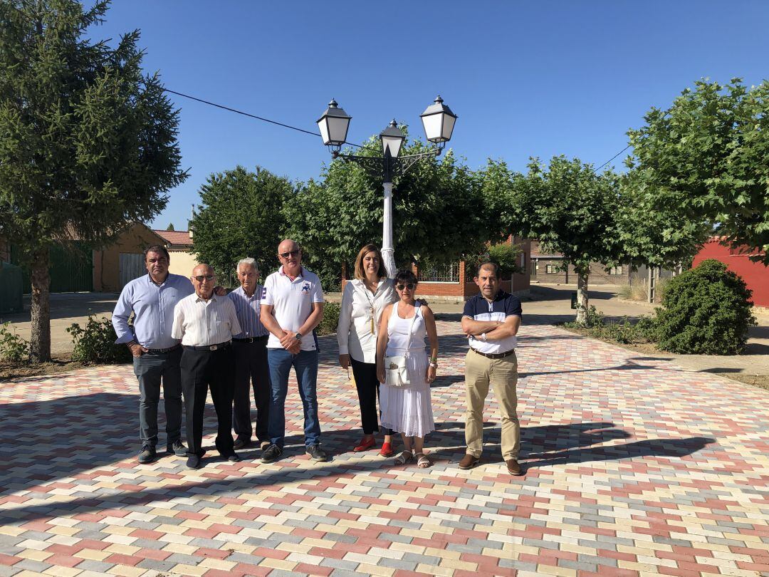 Visita de la presidenta de la Diputación de Palencia a Villarmienzo