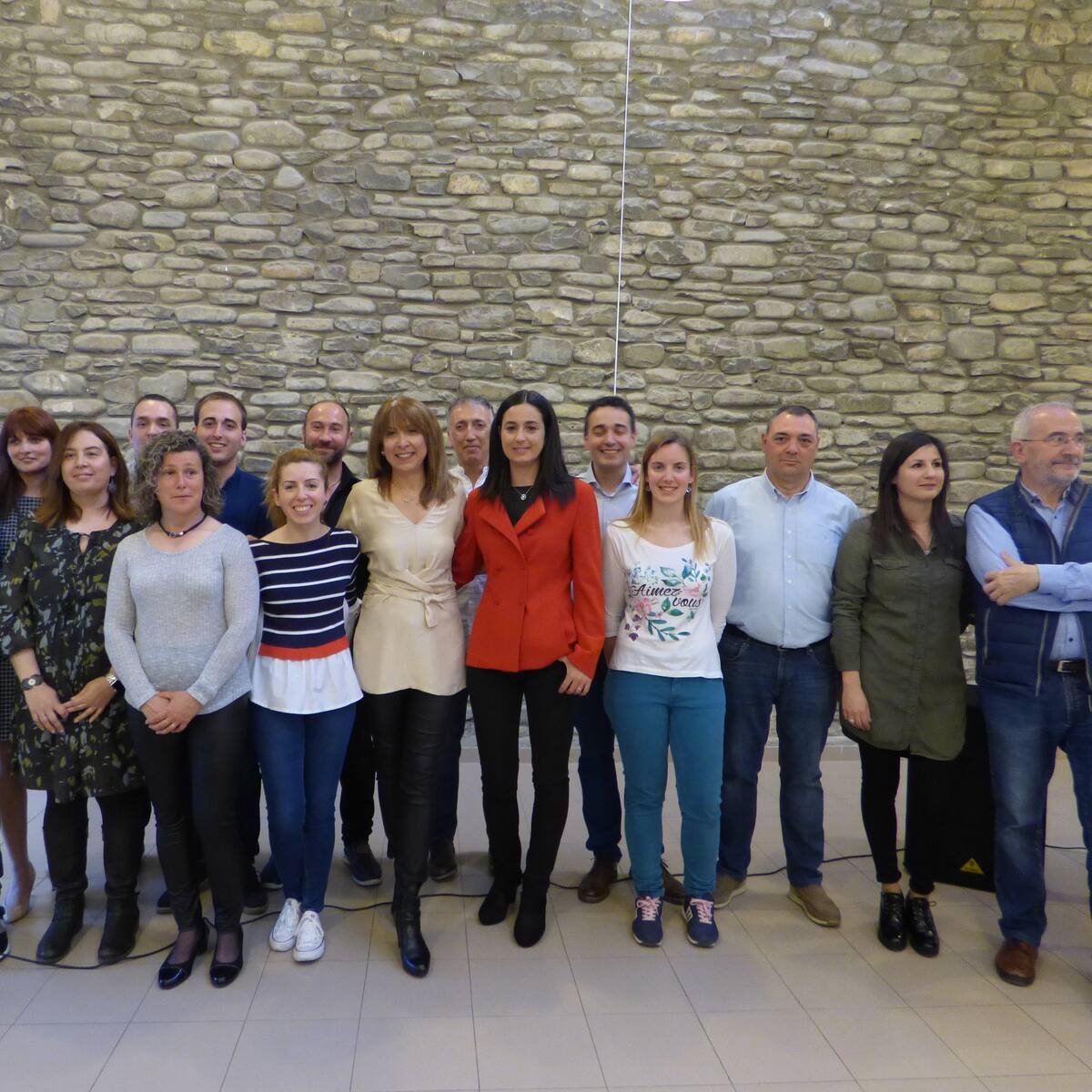 Los socialistas presentaron su lista con personas integradas en el tejido ciudadano