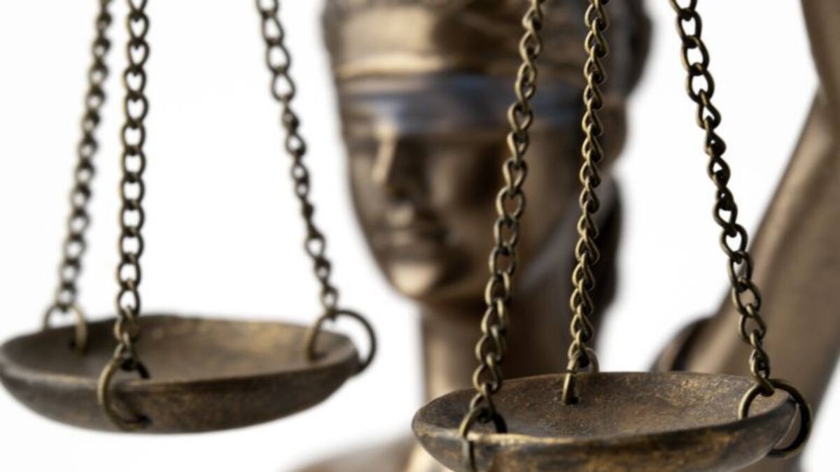 Entrevista en la Ventana al Presidente del Consejo Valenciano de Colegios de Abogados, Juan José Tortajada