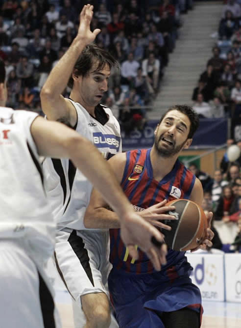 Navarro en el partido ante el Blusens Monbus