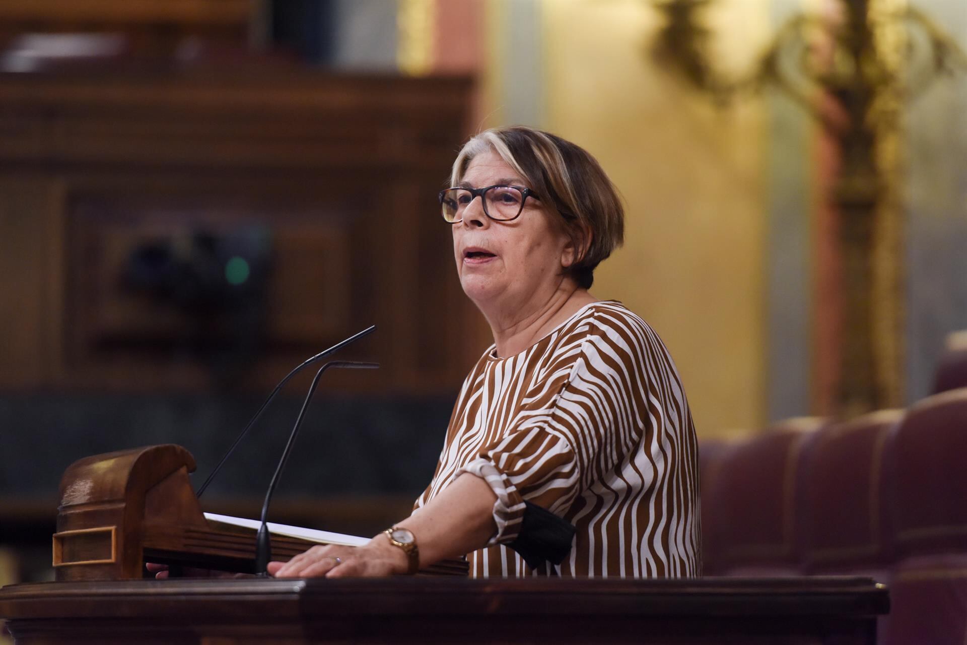 La diputada de Más País-Verdes Equo, Inés Sabanés, interviene en una sesión plenaria, en el Congreso de los Diputados, a 29 de junio de 2022, en Madrid (España)