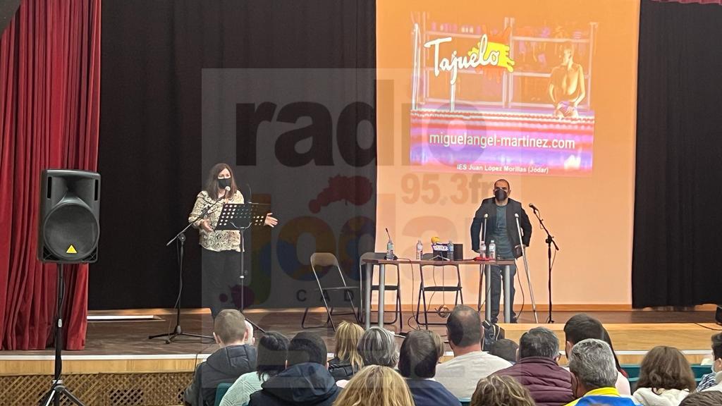 Momento de la intervención de la alcaldesa de Jódar, M ª Teresa García