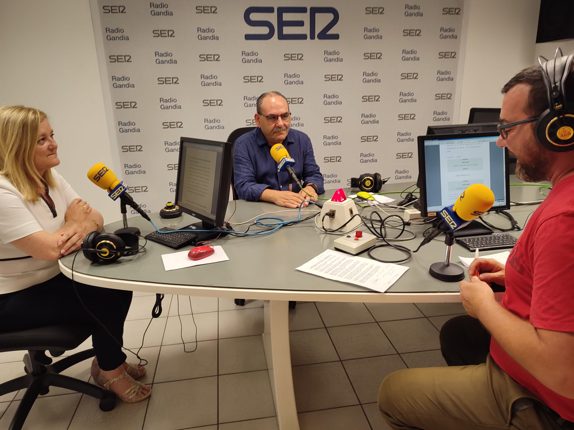 Gloria Fernández y Emili Ripoll, entrevistados esta mañana por Daniel Ardid en Hoy por Hoy Gandia Magazín.