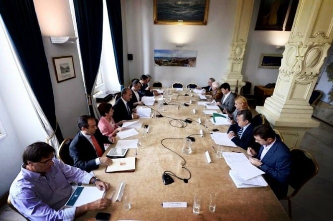 Un momento de la reunión del consorcio del auditorio reunido en el Ayuntamieto de Málaga